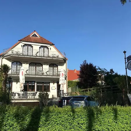 Hotel Garni An Der Seepromenade Отель *